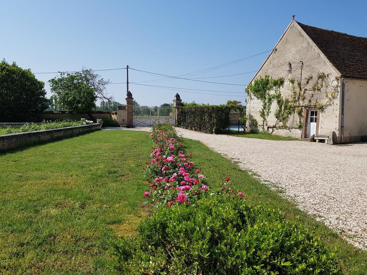 Tourterelle, A Proximite De Auxerre Et Chablis Βίλα Hauterive  Εξωτερικό φωτογραφία